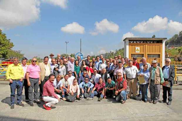 Periodistas en la Reserva Río Blanco. 