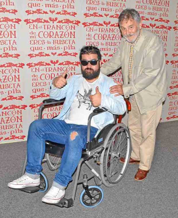 El artista Diego Piñeros García y Alberto Moreno Armella.