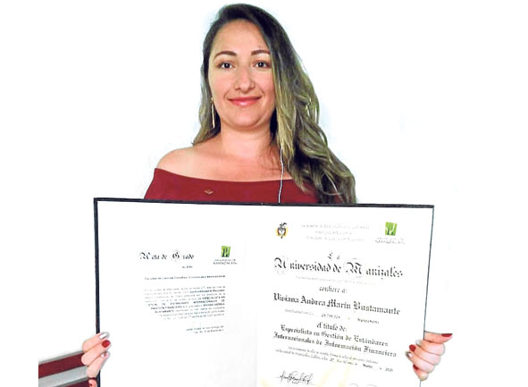 Viviana Andrea Marín Bustamante