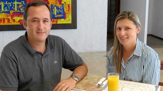 Fotos | José Fernando Tangarife | LA PATRIA Los esposos Germán Zapata Palacios y Juliana Uribe Bernal.