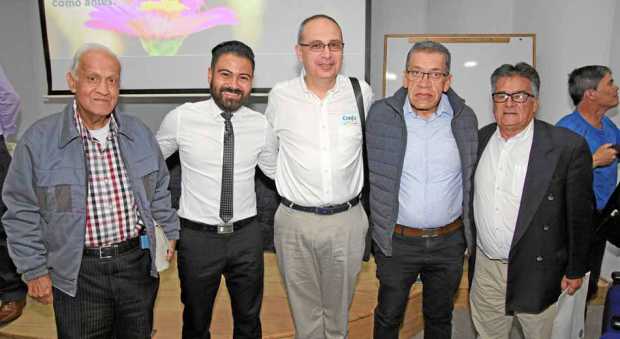 Óscar Gaviria Valencia, Felipe López, Juan Eduardo Zuluaga Perna, gerente de Confa; Herman Correa Correa y Miguel Ángel Llano.