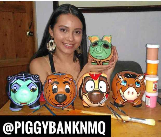 Natalia Miranda nos comparte un poco de sus actividades durante el aislamiento preventivo. Personalizando alcancías y enseñándol