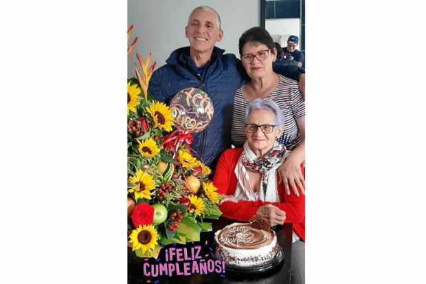 Waldina López Cortés, Gloria Nancy López Cortés, Daniel Hernando López Cortés.