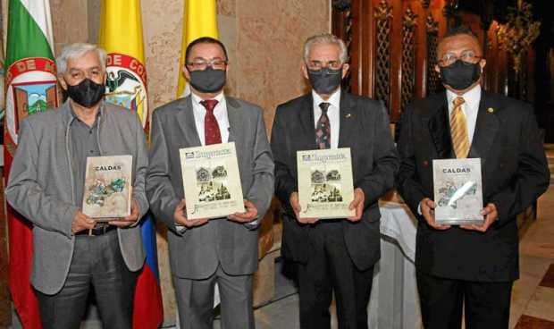 Fabio Vélez Correa, Ángel María Ocampo Cardona, José Germán Hoyos Salazar y Julián Chica Cardona, de la Academia Caldense de His