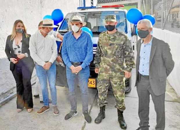 Foto | Cortesía | LA PATRIA Entrega del vehículo.