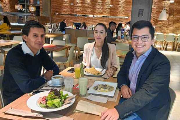 Manuel Mejía Robledo, Natalia Barreto Muñoz y Luis Felipe Molina Ramírez.