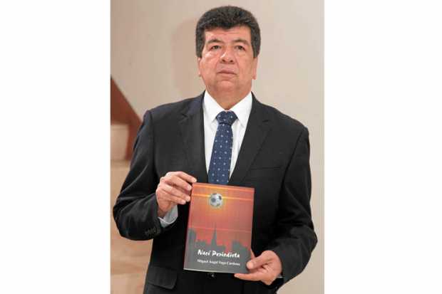 Foto | Argemiro Idárraga/ LA PATRIA. Miguel Ángel Vega Cardona durante la presentación de su libro