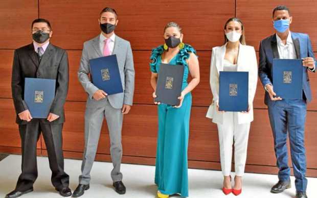 Mario Fernando Burbano Pozos, Santiago Betancourt Duque, Magaly Calderón Vargas, Mariana Betancourt Duque y Federnán Benavides S