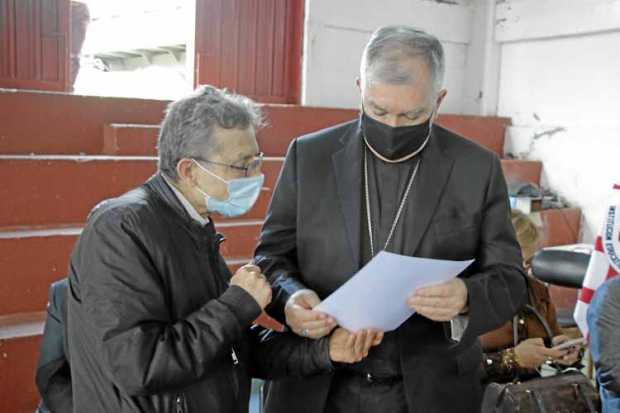 A monseñor José Miguel Gómez, arzobispo de Manizales, se le nombró como rector magnífico de la Institución San Juan Bautista de 