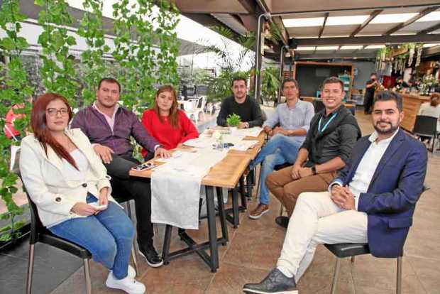 Al almuerzo de la Personería asistieron : Valentina Castaño, José Leonardo Betancur, Carolina Orozco Gómez, Andrés Mauricio Osor