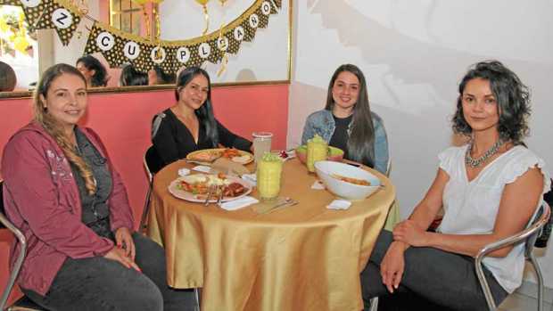 Foto|Agemiro Idárraga|LA PATRIA   En el restaurante Sushi Time se ofreció un almuerzo con motivo del cumpleaños de Leidy Quinter