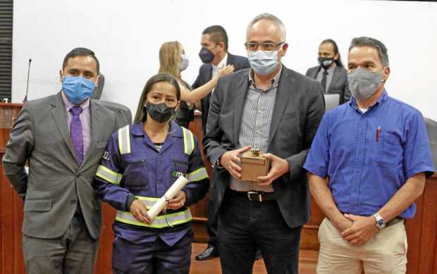 Foto|Darío Augusto Cardona|LA PATRIA   El Concejo de Manizales hizo un reconocimiento con una Nota de estilo a las Guardianas de