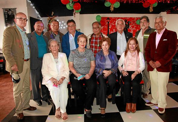 Foto|Argemiro Idárraga|LA PATRIA   En Atardeceres de Chipre se ofreció una cena para elegir la nueva junta directiva de "Upodeca