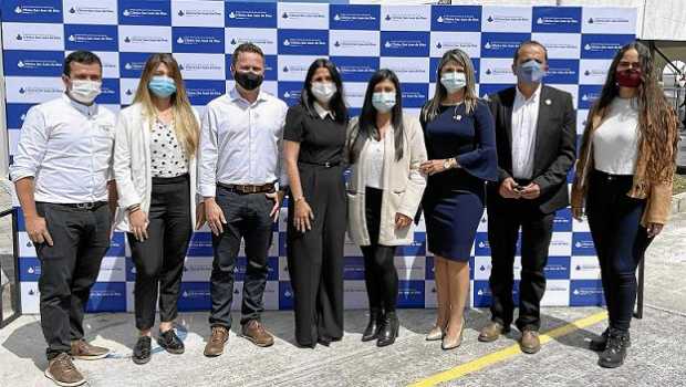 Santiago Osorio Gutiérrez, ingeniero residente de FCT Arquitectura y Construcción; Juanita Rivera Giraldo, arquitecta CFC Ingeni