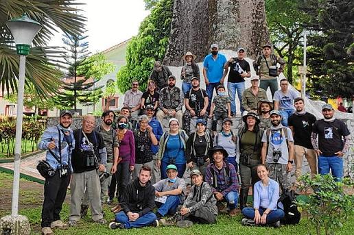 Fotos|Lector|LA PATRIA    Avistadores participaron en el encuentro de aves del Oriente Magdalena caldense Aves y Ceiba en Victor