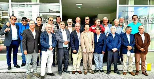 Fotos | Cortesía | LA PATRIA    Egresados 1971. Atrás de izquierda a derecha: Carlos Miguel Ramírez, Luis Fernando Gómez, Juan M
