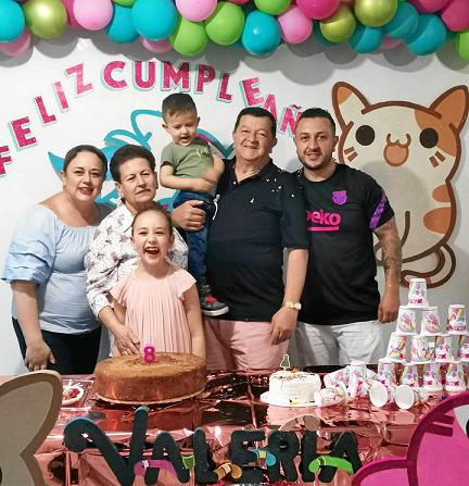 En la finca recreacional Capullito de Amor, ubicada en La Floresta (Villamaría), le festejaron los ocho años a Valeria Cruz Fran