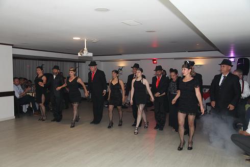 Grupo de bailarines