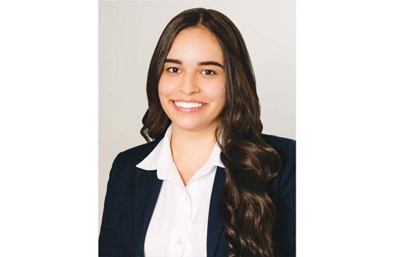 La Universidad  Nacional  de Colombia Sede Manizales otorga hoy el título de MATEMÁTICA a VALENTINA  IDÁRRAGA FRANCO. Sus padres