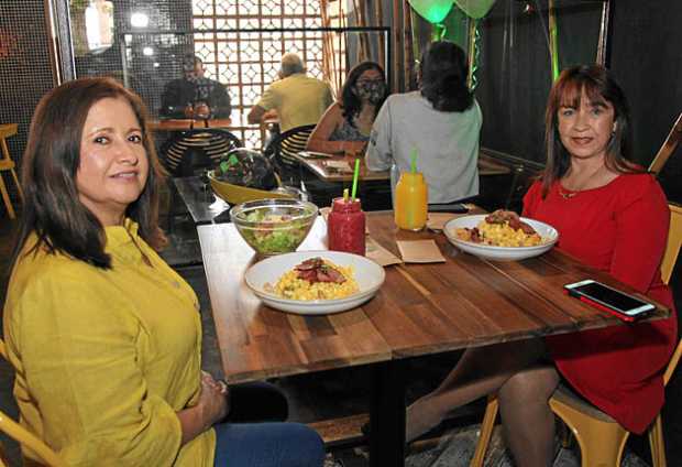 Fotos|Argemiro Idárraga|LA PATRIA     Martha Lucia Murillo Atehortúa celebró su cumpleaños en el restaurante La Patatería en com
