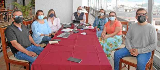 Foto | Argemiro Idárraga | LA PATRIA      En el Club Manizales sede del centro se reunieron los empleados de Caracol radio: Dieg