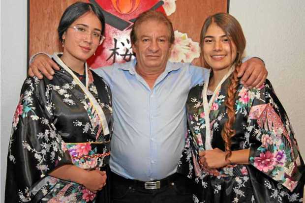 Foto|Argemiro Idárraga|LA PATRIA Compartieron un almuerzo en el restaurante Sakura: Juanita Aguirre Quiroga, Pedro León Mejía y 