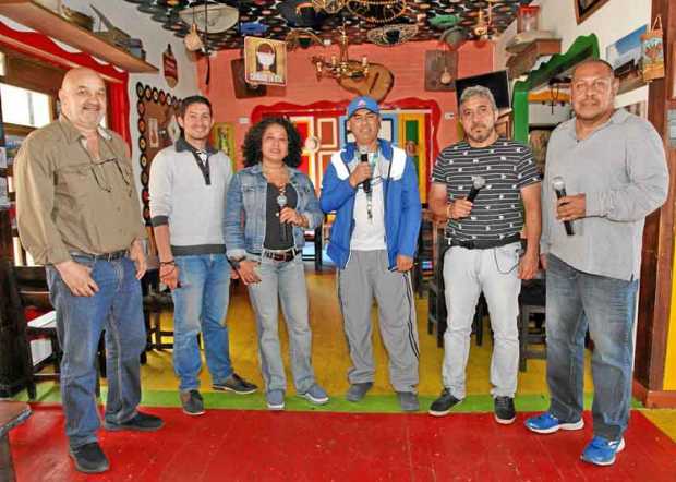 En el restaurante Carrataplán se reunieron periodistas de Voces Caldas en sus dos años; narraron el partido del Once Caldas - Pa