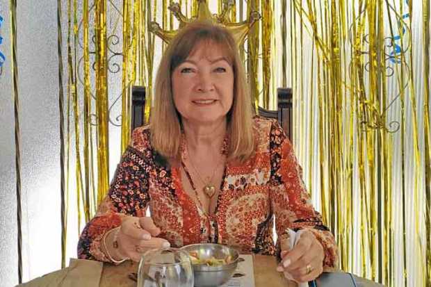 A María del Carmen Gómez le celebraron familiares y amigos el cumpleaños en el Restaurante La Clave del Mar.