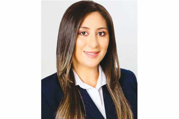 La Corporación Universitaria Minuto de Dios le otorgó el titulo de Psicóloga. No hay metas que no lleguen, sueños que no se cump