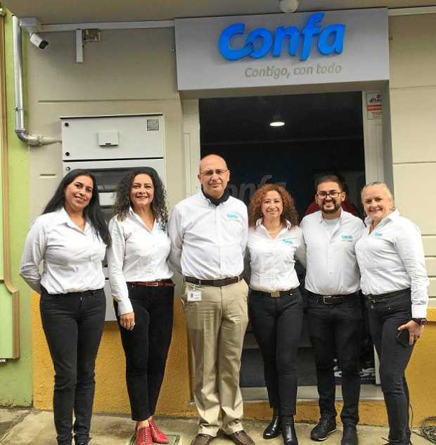 Claudia Castellanos Castellanos, coordinadora Zona Norte;  Luz Verónica Marín Tangarife, gerente de Relaciones Corporativas; Jua