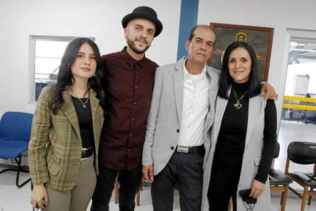 Valentina Franco, Juan Pablo Obando Castillo, Humberto Obando Castillo y Gloria Inés Castillo. 