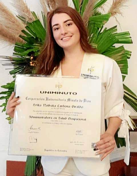 Érika Nathalia Cardona Giraldo, de Manzanares, recibió el título de Administradora en Salud Ocupacional por la Corporación Unive