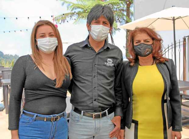 Paula Andrea López Ortíz, Juan David Gutiérrez Sánchez y Analida Nauffal Correa