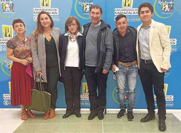 Fotos|Lector|LA PATRIA   En el marco de la Psicosemana, que se realiza anualmente para exaltar a los docentes que han hecho apor