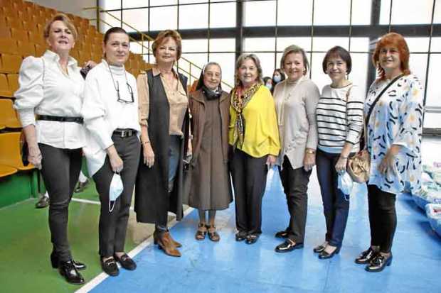 Foto | Darío Augusto Cardona S | LA PATRIA    María Ruby Aristizábal, Ángela María Toro (gerente de la entidad de salud), Ángela