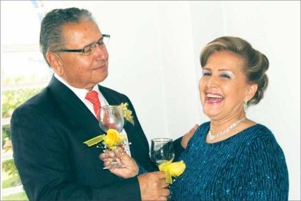 Un esposo ejemplar, un excelente padre y abuelo, un siervo fiel de Jesucristo, el pilar de la familia. Docente por 21 años del I