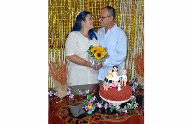 El 13 de agosto en la Notaría Cuarta de Manizales se llevó a cabo matrimonio civil entre Jaime Restrepo Sánchez y Francia Elena 