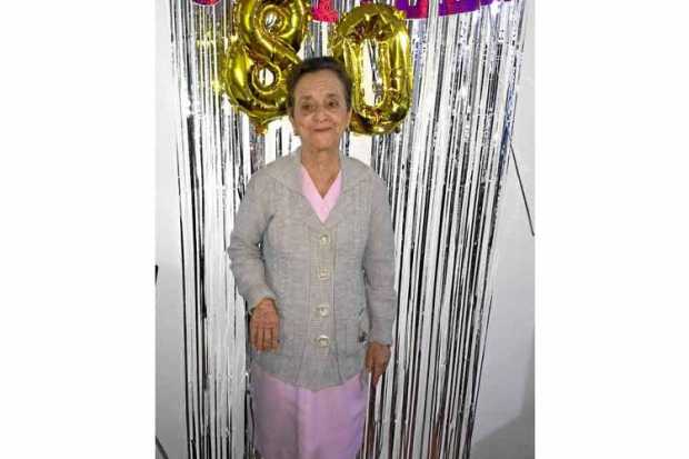 Felicitaciones para Clarisa Quintero Quintero a quien le celebraron sus 80 años sus familiares y amigas.