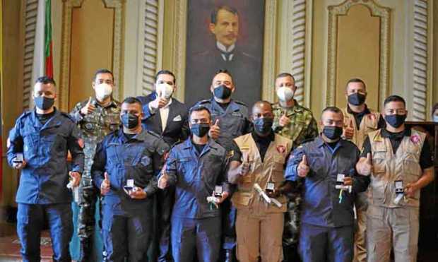 La Gobernación de Caldas reconoce el trabajo de los soldados del Desminado Humanitario, quienes exponen sus vidas para salvaguar