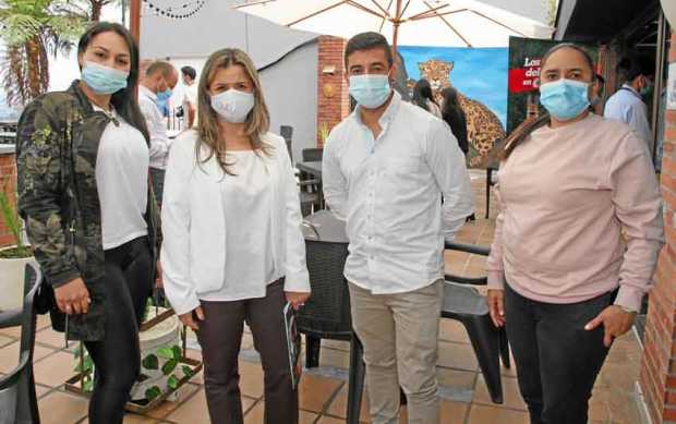 Felipe Gómez Rivera, Diana Carolina Mejía, Reina Lucia Mejía, y Leidy Ramírez.