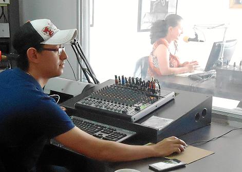 Foto | Albeiro Rudas | LA PATRIA    Anserma celebró el Día del Locutor recordando a quienes han hecho historia al frente del mic