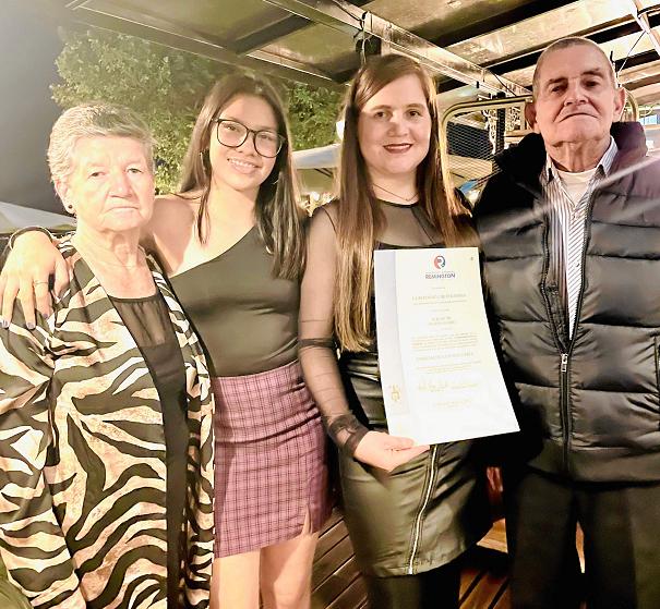 Elizabeth Patiño Osorio recibió el título de Especialista en Pediatría de la Corporación Universitaria Remington de Medellín. La