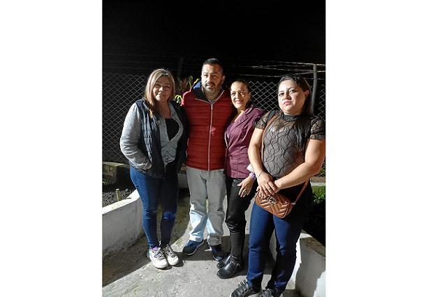 Teresita Grisales Osorio, Sandra Lorena Álvarez y María Henao, líderes del corregimiento de San Bartolomé, acompañadas del nuevo