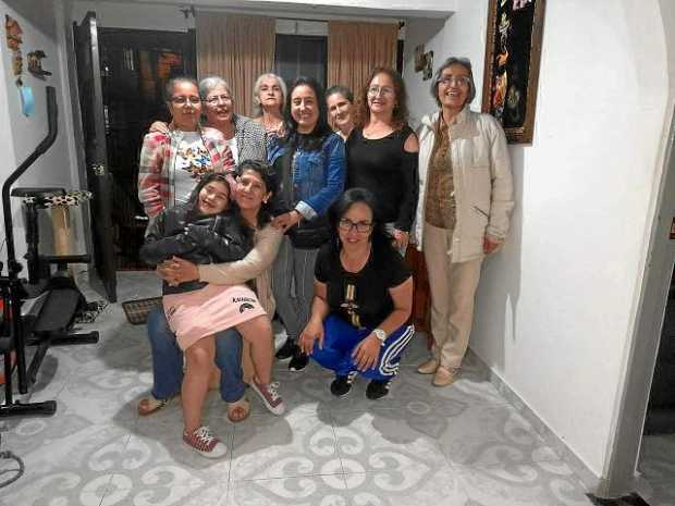 Luz María García, María Eugenia Gomez M, Gloria Ramírez, Sandra Patricia Londoño A, Isabel Cristina Valencia, Patricia Eugenia D