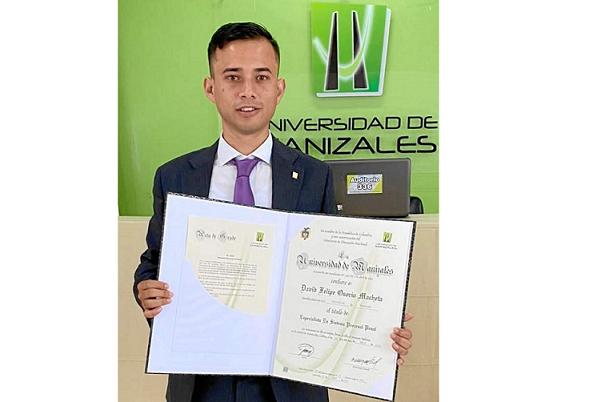 David Felipe Osorio Machetá obtuvo el título de Especialista en Derecho Procesal Penal, de la Universidad de Manizales. Sus padr