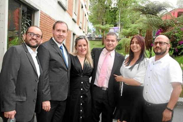 Jaime Morales, Francisco Gómez, Sonia Patricia Jaramillo, Natalia Betancur, Cristian Duque y Juan David Cardona.