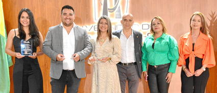 Como parte de la celebración del Día Institucional del Graduado, la Universidad de Manizales entregó el reconocimiento Graduado 