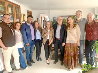 La cantante María Isabel Saavedra recibió una atención en el apartamento de Carlos Arboleda González. Estuvo acompañada por su e