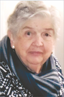 Te extrañamos madrecita, eras nuestro faro y guía. Siempre te recordaremos y amaremos. Tus hijos.