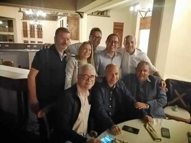 De pie. José Norman Salazar G, Alexandra Perea, Fermín Canal, Hernando Torres y Carlos Humberto Ocampo. Sentados: Christhian Cab